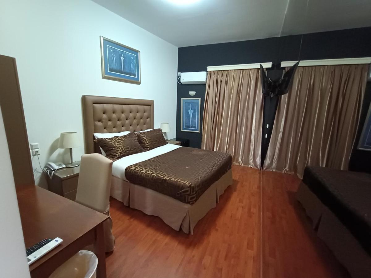 Queens Leriotis Hotel Pireus Zewnętrze zdjęcie